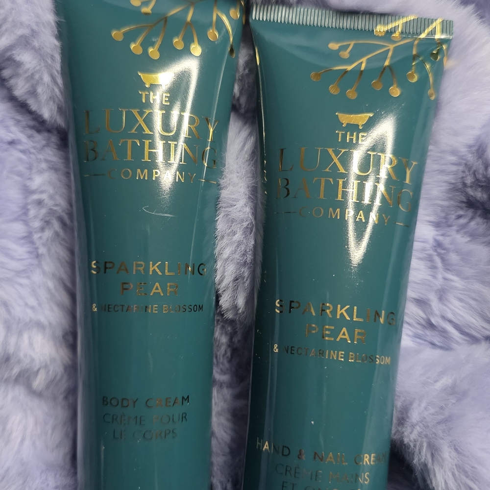 The Luxury Bathing Company $30 Retail Hand, Body Lotion   Body Wash + Lofa